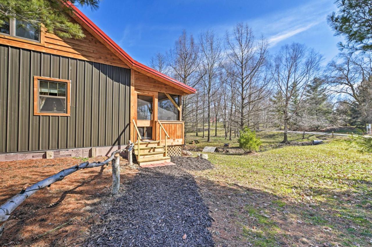 Honey House Cabin - A Quiet Countryside Retreat! Nappanee Exterior photo