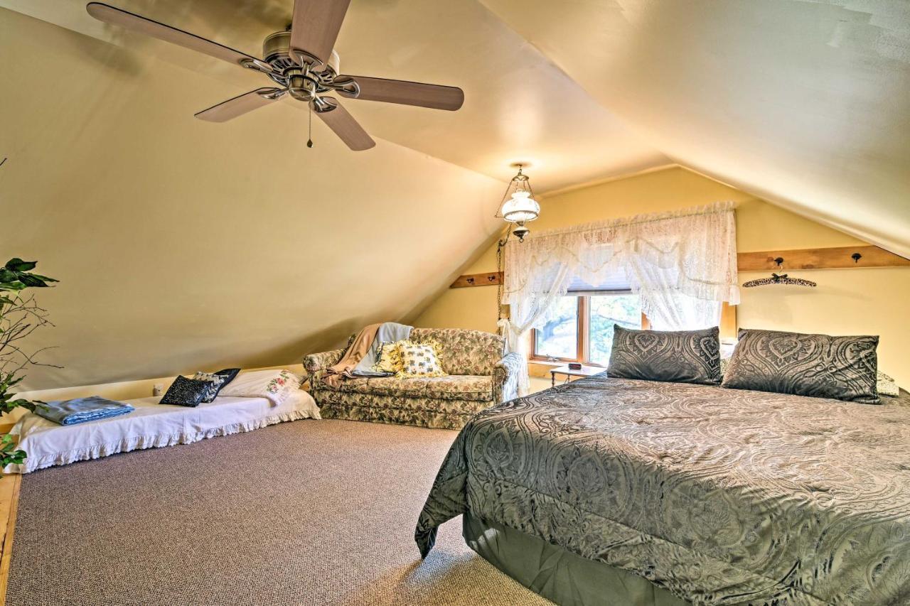 Honey House Cabin - A Quiet Countryside Retreat! Nappanee Exterior photo