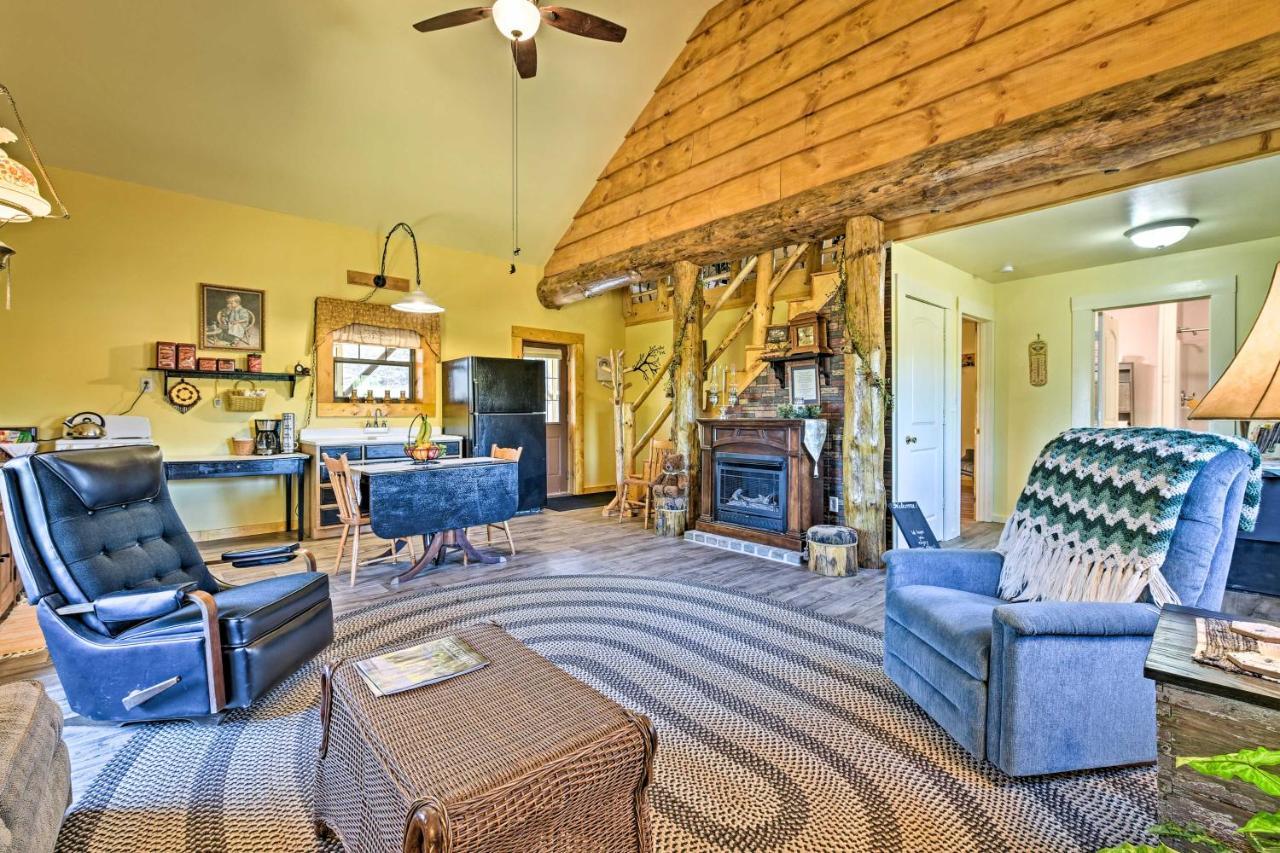 Honey House Cabin - A Quiet Countryside Retreat! Nappanee Exterior photo